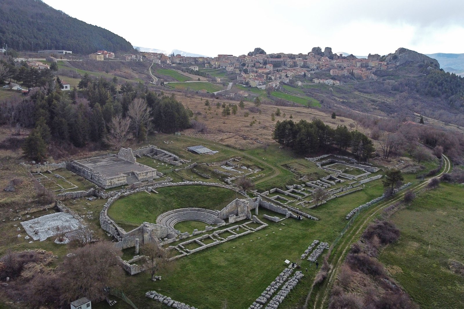 Pietrabbondante area archeologica 2