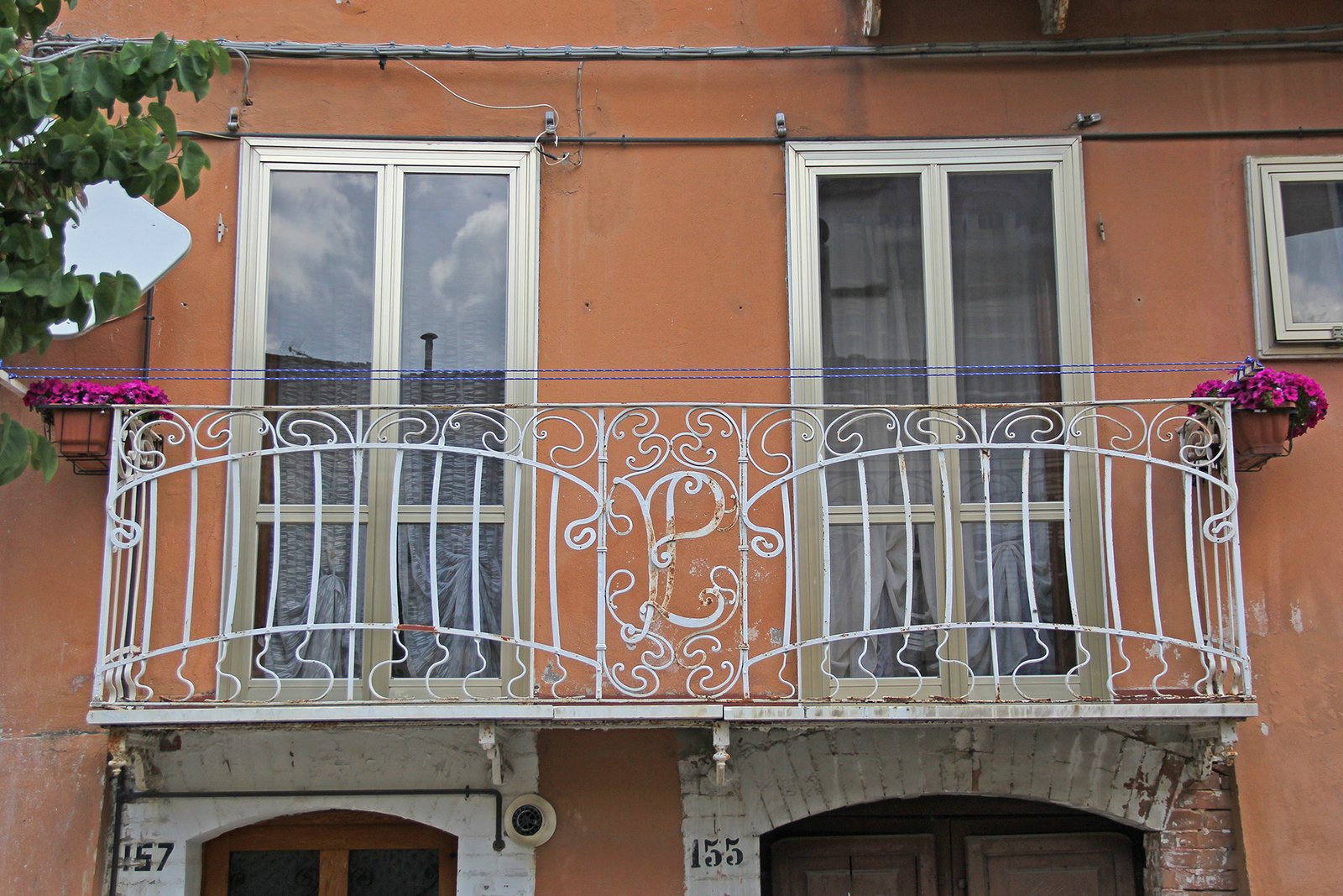 campobasso balconi ferro battutto acciaio traforato (18)